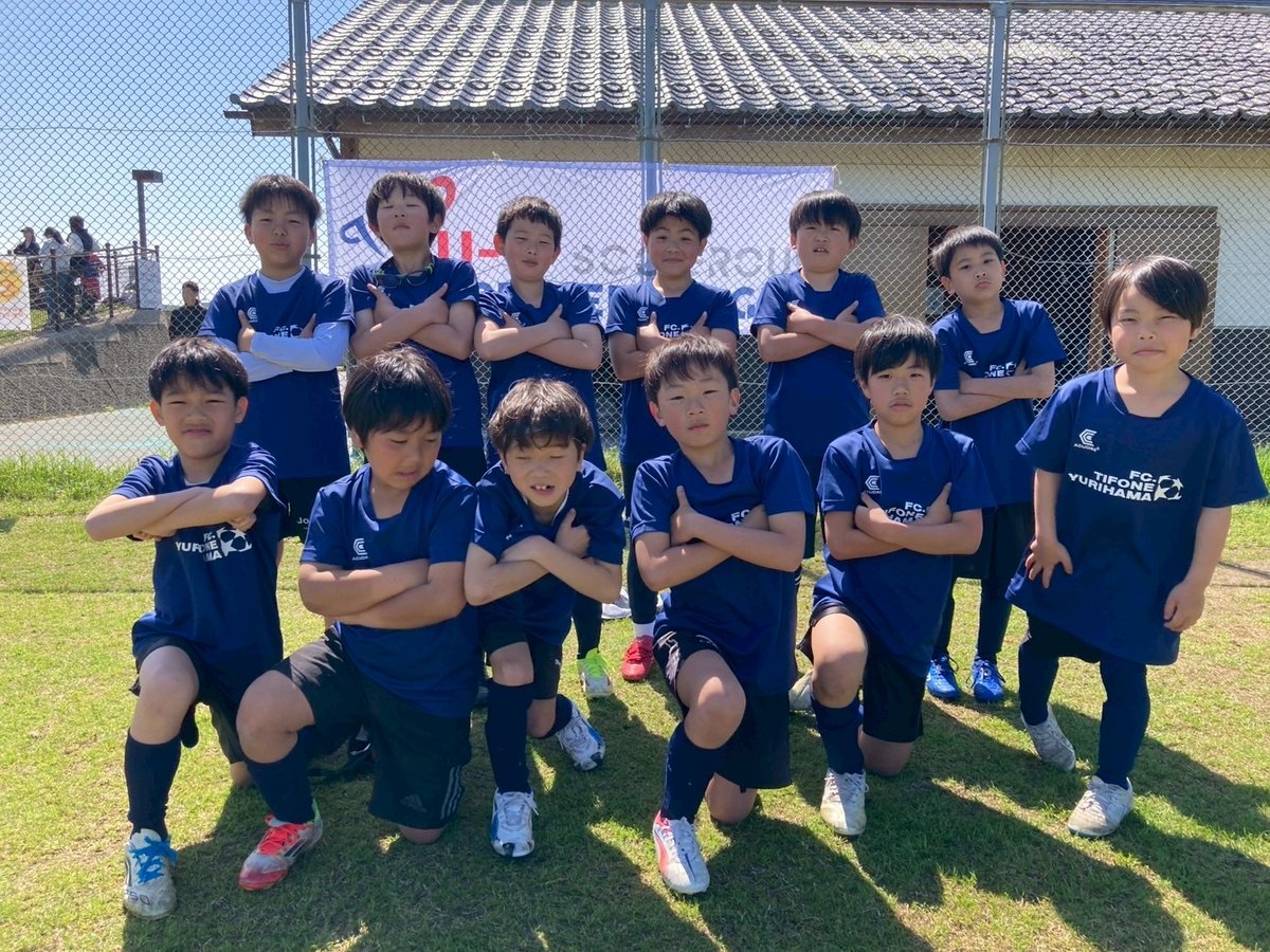 FCティフォーネゆりはま 集合写真